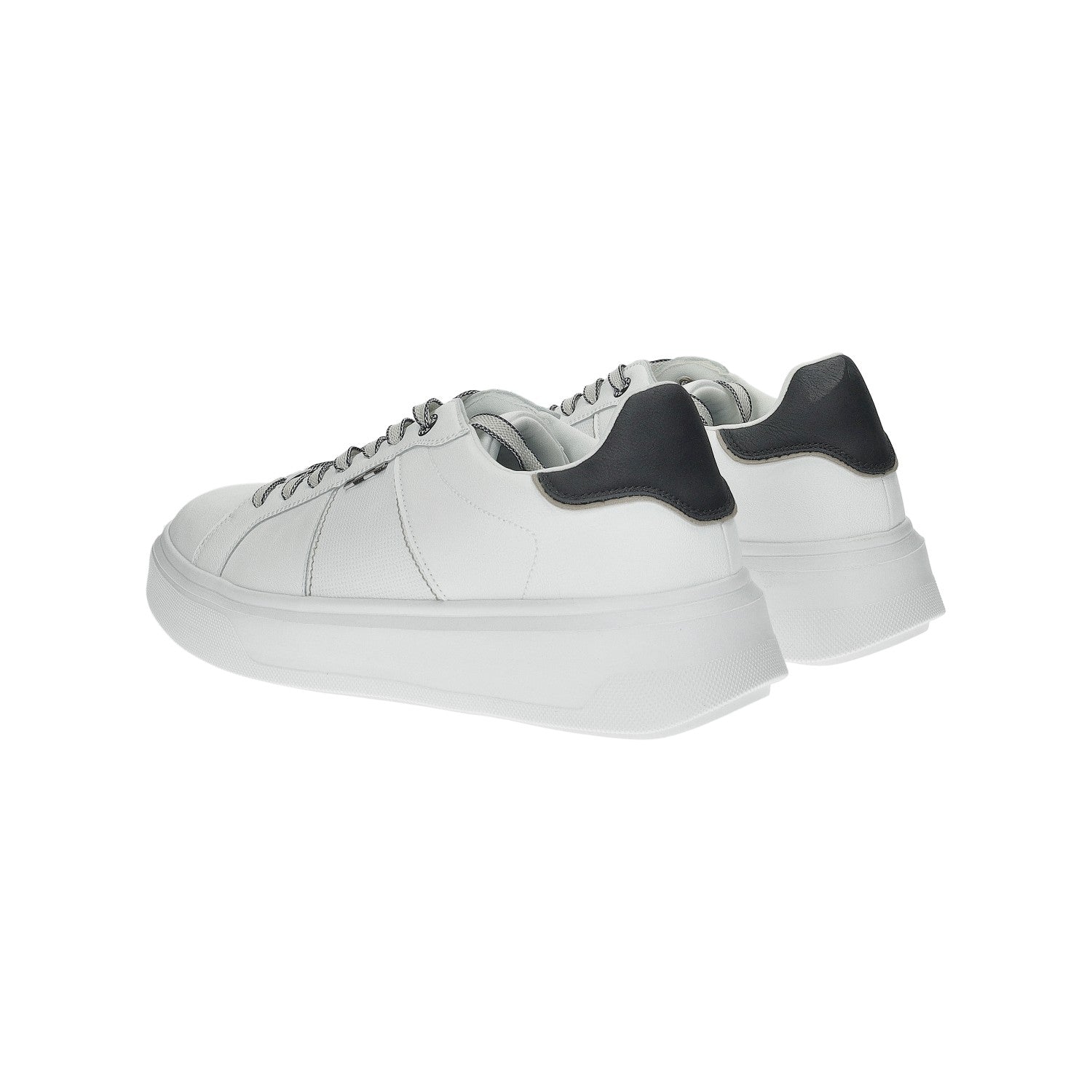 Tata Italia Sneakers in ecopelle 2025