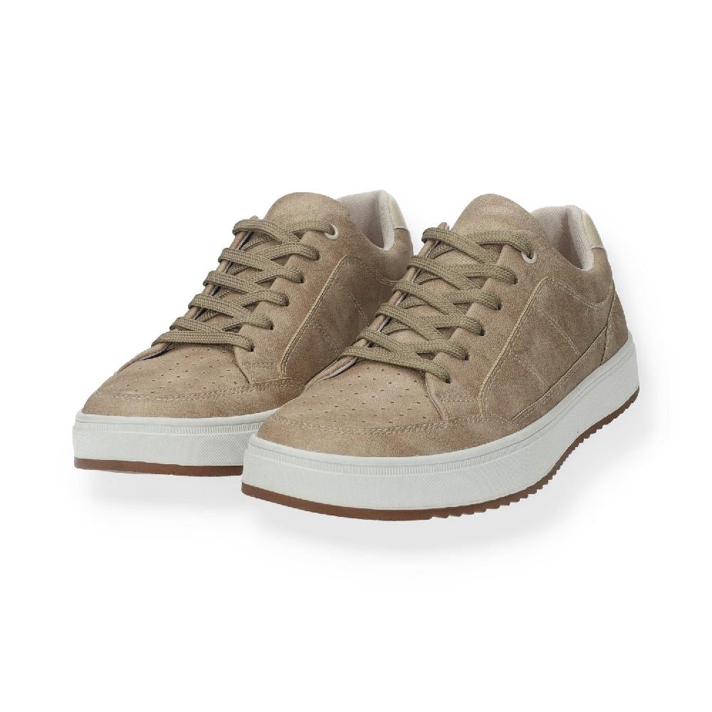 Tata Italia Sneakers con suola dentellata In Linea
