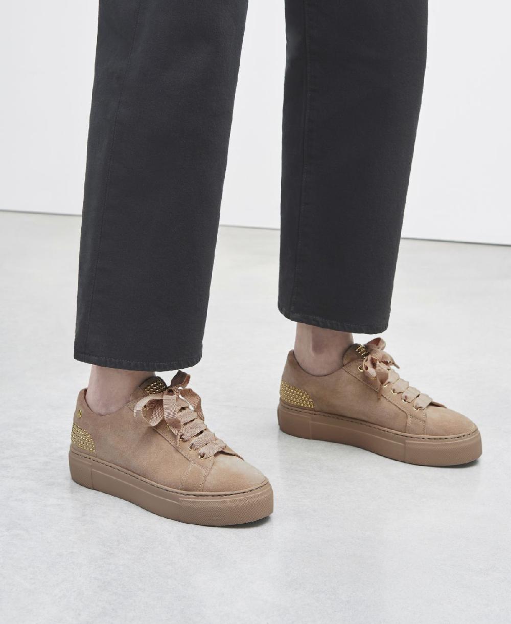 Agl Sneaker con borchie sul tallone Beige Stella Convenienza