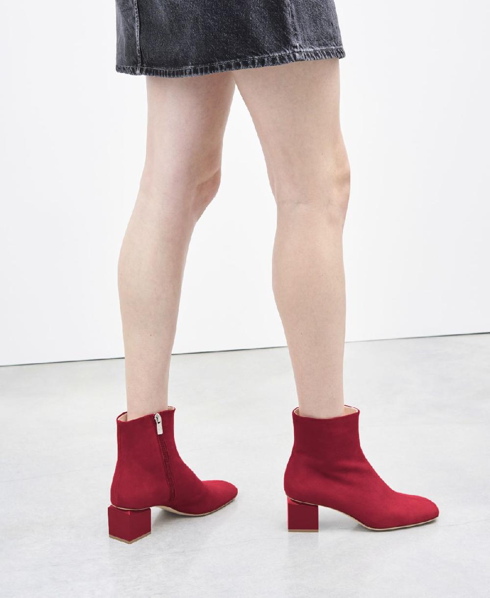 Agl Stivaletto in velour con tacco cubico Rosso Angie Pure In Saldo