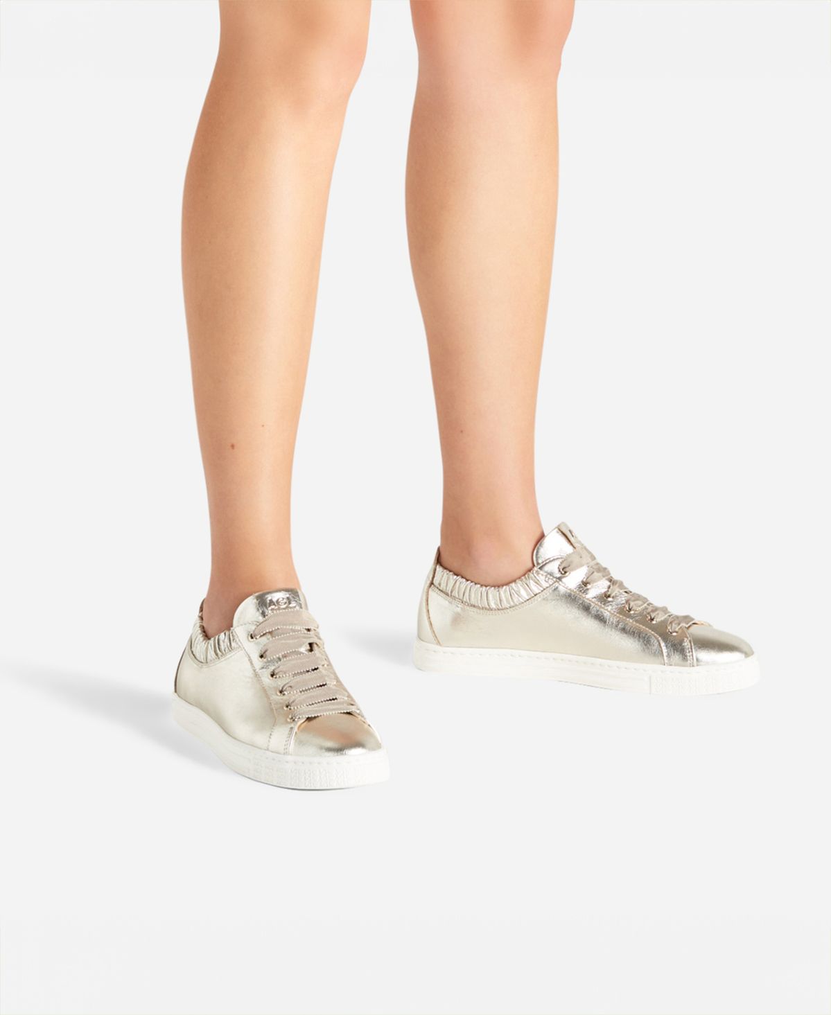 Agl Sneaker in pelle metallizzata Platino Suzie Convenienza