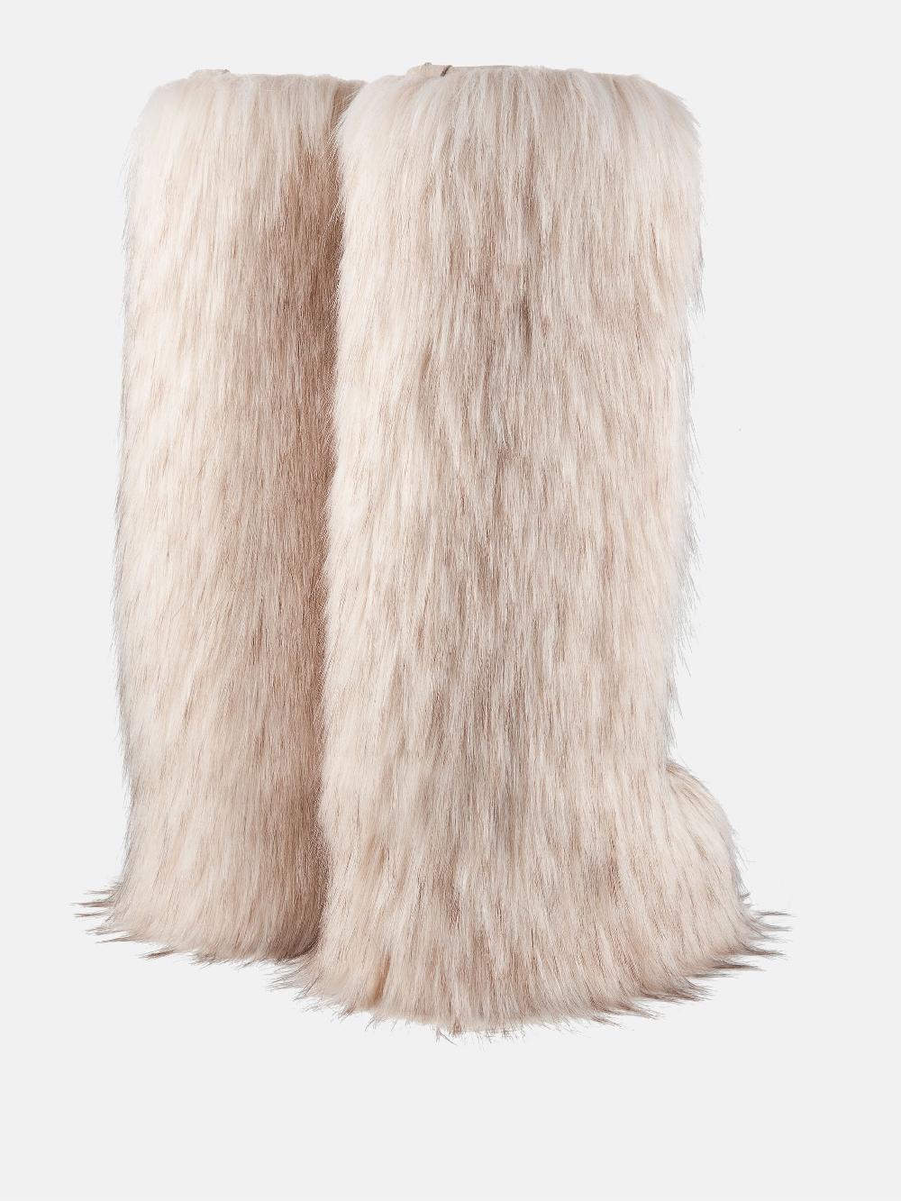 Moon Boot Icon Yeti High Faux-Fur Bianco Moon Boot + Jacquemus Novità
